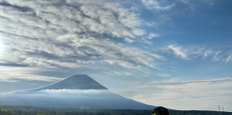 [相片1]逆雪？ 化妆中的富士山在静冈县脚下露营拍摄于早上 6：30 左右