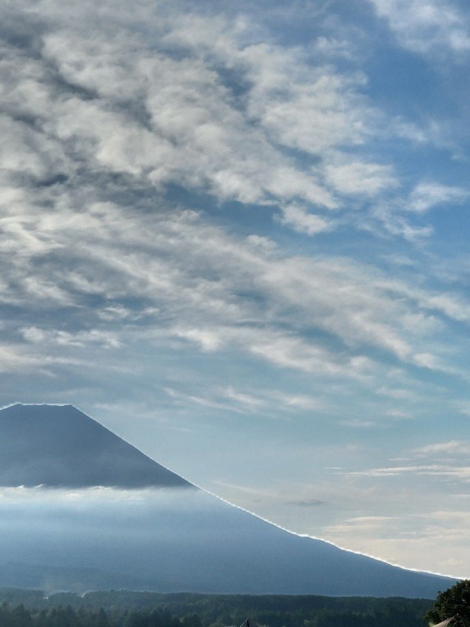 [相片1]逆雪？ 化妆中的富士山在静冈县脚下露营拍摄于早上 6：30 左右