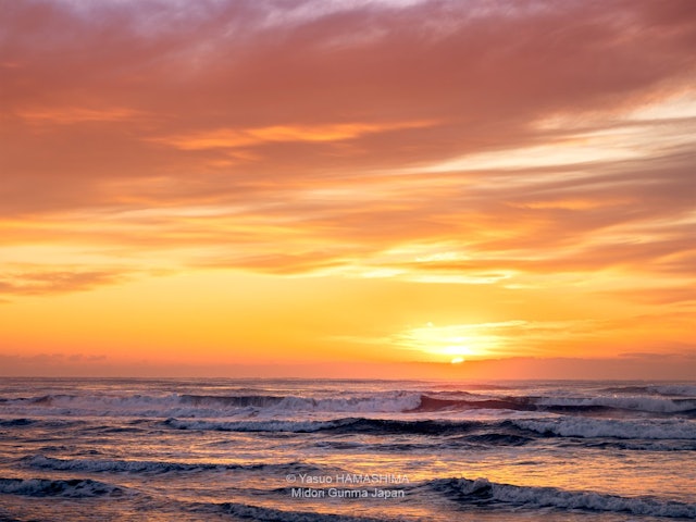 [画像1]2024年１月上旬に九十九里浜に行ってきました。２回の朝を経験しましたが、その美しさに感動し、夢中で撮影しました。海なし県民であればこその感動でしょうか。刻々と変わる光と色。冬ならではの光景なのでしょ