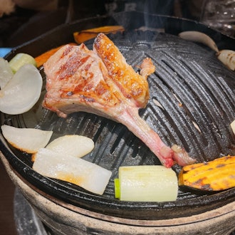 [Image1]Come to Hokkaido for tourismDon't miss the Genghis Khan barbecue in Hokkaido!Genghis Khan barbecue m