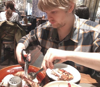 [이미지2]도쿄 다마치에서 새로운 마음에 드는 레스토랑을 찾았습니다! 음식은 정말 맛있었고 외부 🌃 조명 덕분에 분위기가 정말 좋았습니다