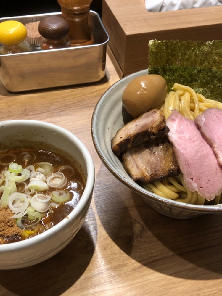 [相片1]在2020年5月30日在大阪市东淀川区上新城开业的“自制面条Tsukiyomi”餐厅，“海鲜豚骨腌面+芦玉面条数量很大”。