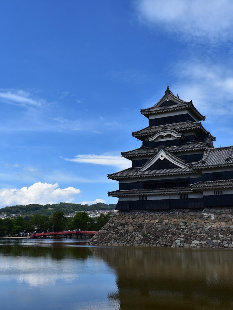 [Image1]National Treasure Matsumoto Castle (Karasujo)It was a dignified castle built in 1504 (the first year