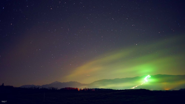 [Image1]Aurora night。