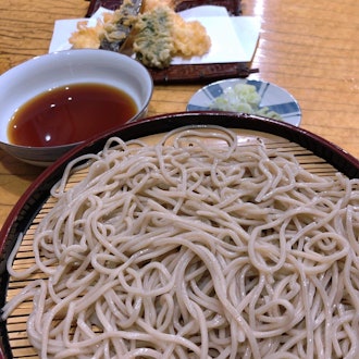 [Image2]Went to a soba restaurant in Ueno called Rengyoku-an (蓮玉庵) over the weekend and ordered same really 