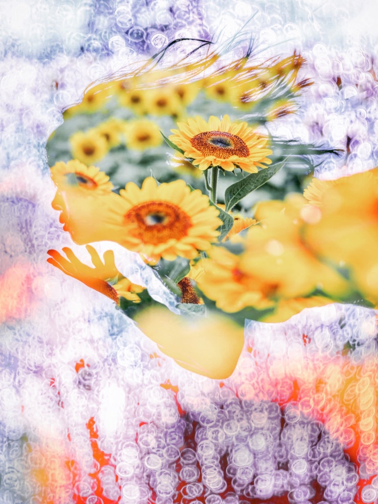 [Image1]1 piece 📷💻 for play todayI played with multiple exposure retouching.I want to 🌻 go shoot Himawari to