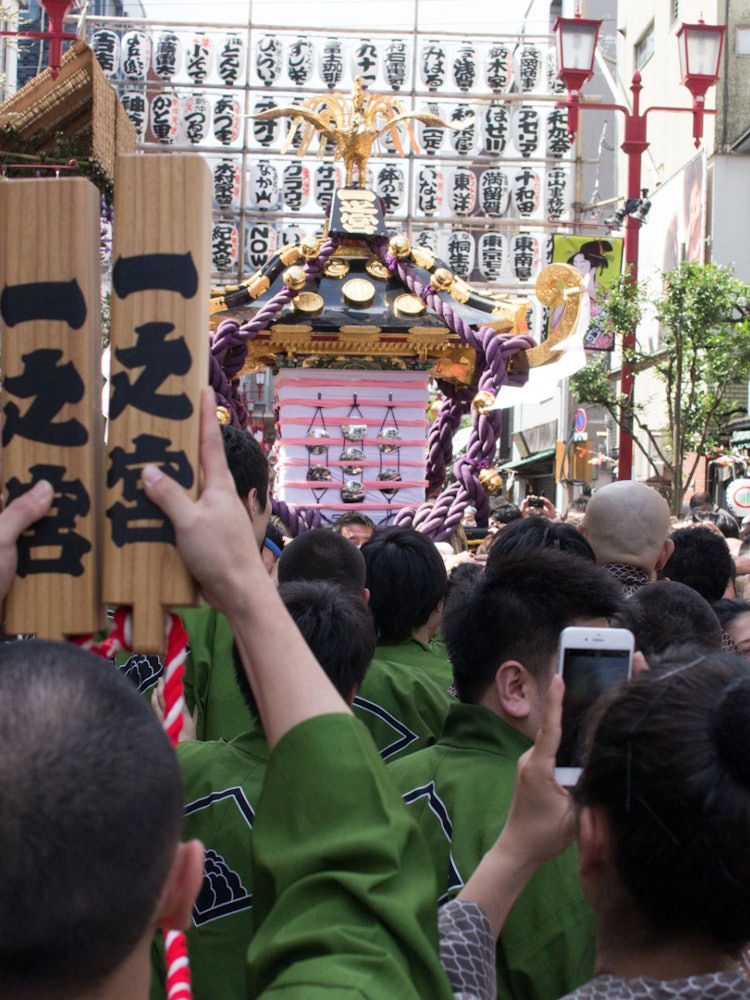 [Image1]Asakusa Sanja Festival 2016Ichinomiyaphoto : ATZSHI HIRATZKACanon 30mm 1.4