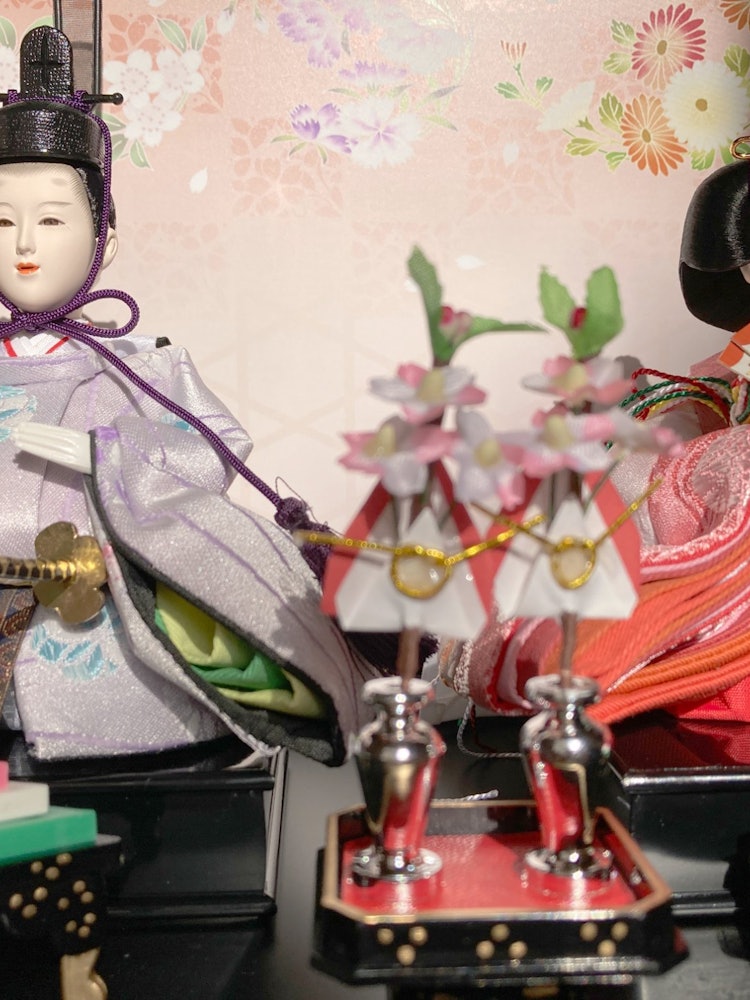 [Image1]It is said that the Hinamatsuri began about 1,000 years ago among the aristocrats of that time durin