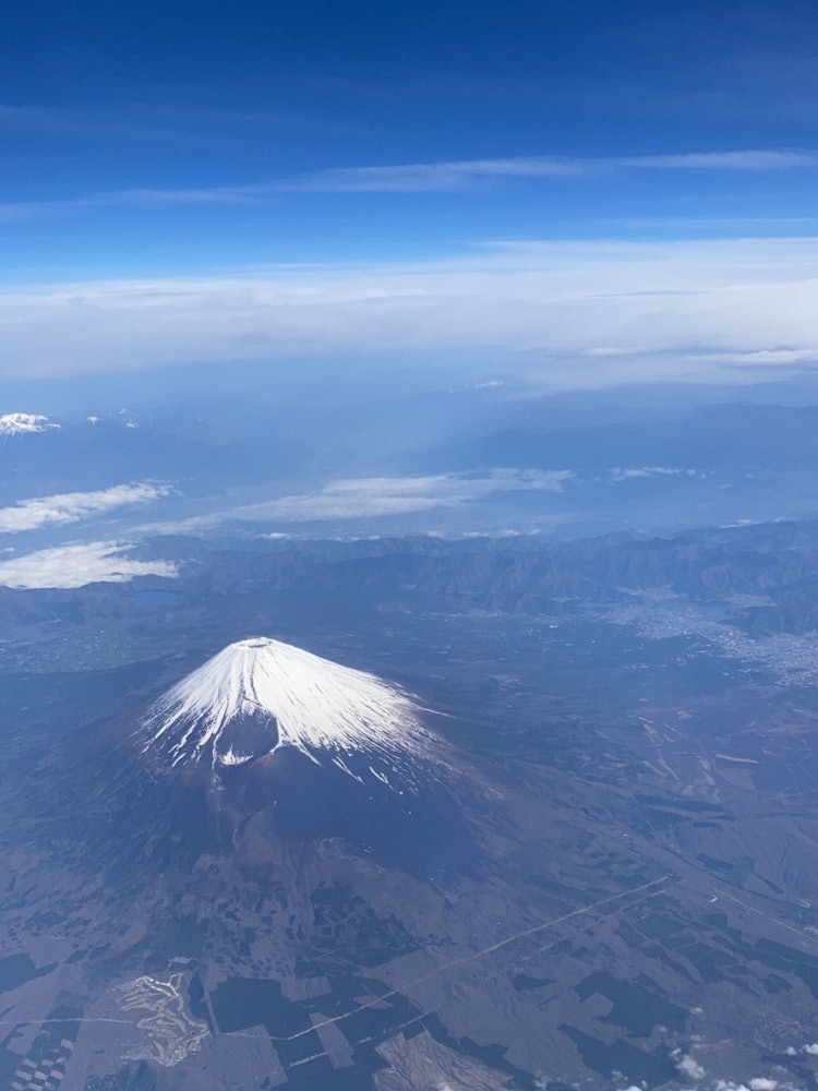 [Image1]Today is February 23rd, Mt. Fuji Day 🗻Aerial view ✈️ of Mt. FujiIt's beautiful, it's a ✨ landscape t