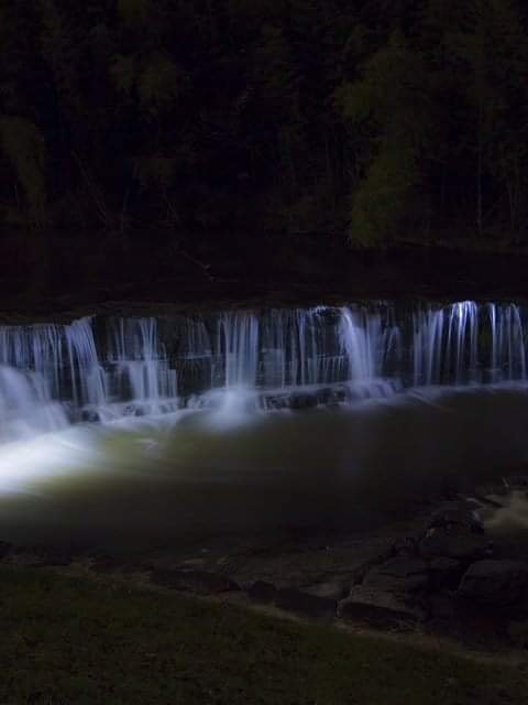 [Image1]This is a panoramic view of Kurotaki Falls in Yoshikawa, Miki City, introduced by Cool Japan video.I