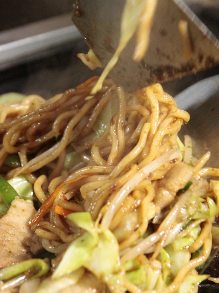 [Image1]The yakisoba noodles at the teppanyaki 