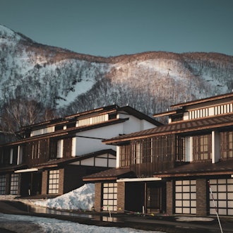 [Image2]Here are some accommodation options in Niseko Village.In Niseko Village・Kasara Niseko Village Townho