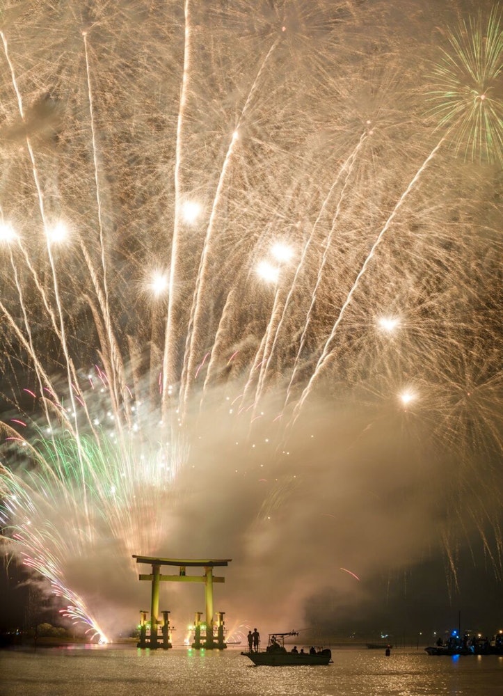 [相片1]静冈县弁天岛烟花节2022🎆三年来首次举行这是一个😊精彩的活动，每个人的想法和欢呼都引发了情感。