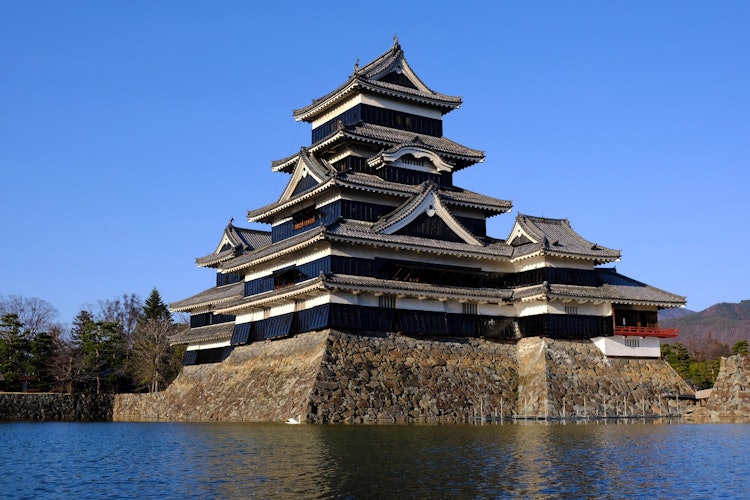 [이미지1]Matsumoto Castle (나가노)많은 사람들이 검은 색의 천수각에 매료됩니다. 천수각의 사진을 찍는 것이 멋진 곳을 조사했습니다.물론 시간대에 따라 변경 될 수 있으므로 양