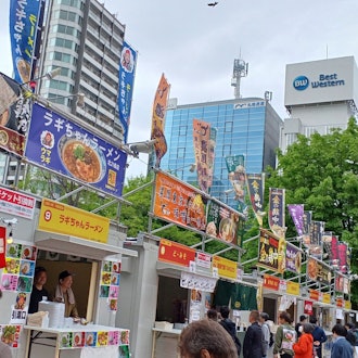 [画像1]4年ぶりに再び「札幌ラーメンショー」が盛大にオープン!日本全国と北海道のラーメン店🇯🇵が一堂に会するこのイベント大通公園8丁目は入場無料。イベント期間は2つの層に分かれています。 (1)5月15日~2