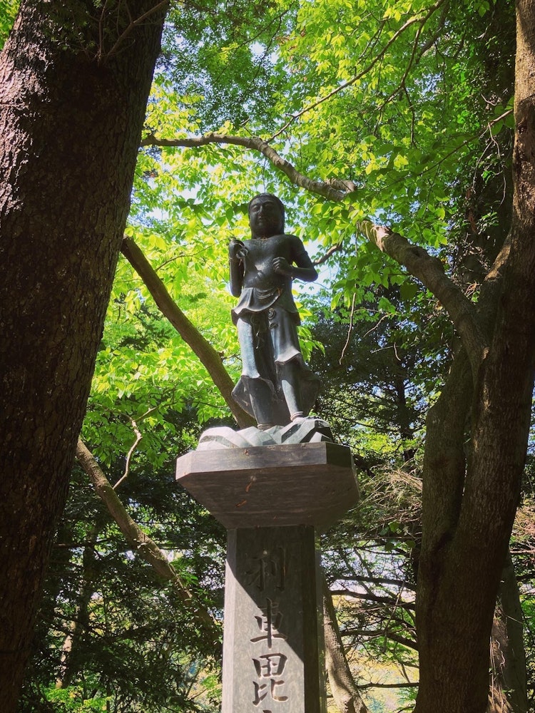 [Image1]#Statues of children everywhere on Mt. Takao It was so divine that I took a picture every time I saw