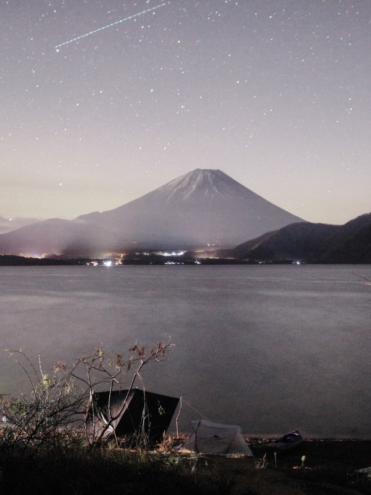 [Image1]Shooting location Lake Motosu, Fujikawaguchiko, Yamanashi This is one photo of the collaboration bet
