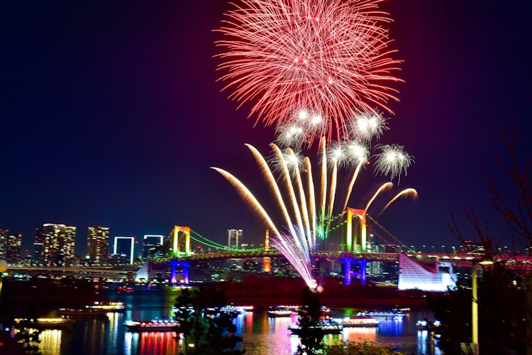 [Image1]Magnificent winter fireworks of Odaiba is back with a bang… Usually hanabi can be seen during summer