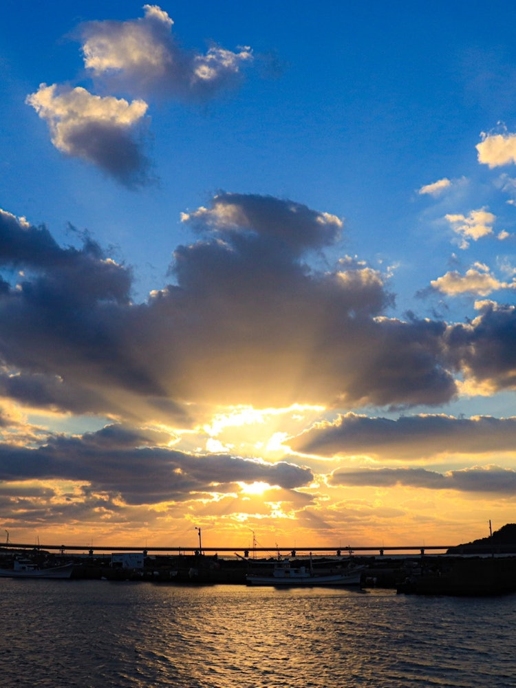 [画像1]山口県 角島大橋この組み合わせは神の領域。