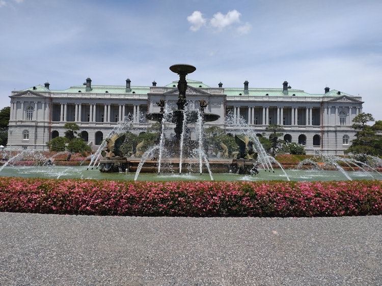 [Image1]Located in Akasaka, Tokyo, is the State Guest House Akasaka Palace.When I went, it was sunny and I g