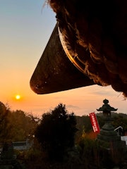 [画像2]『夜明けの合図🔔』2023.11.3 am6:44 兵庫県加西市網引町にある周遍寺に行ってきました。憧れの雲海撮影。 夜明けからスタンバイして、日の出をまち、眼下に雲海を見下ろす。オレンジ色に染まる朝