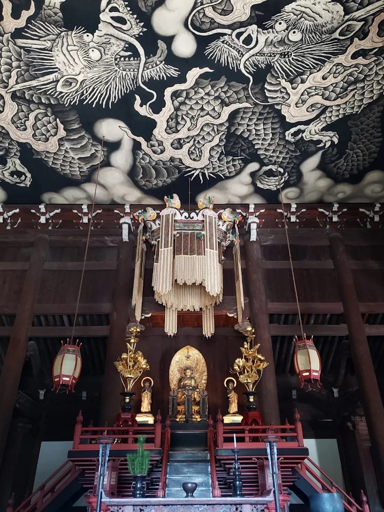 [Image1]The Twin Dragon Ceiling of Kenninji Temple is a masterpiece!
