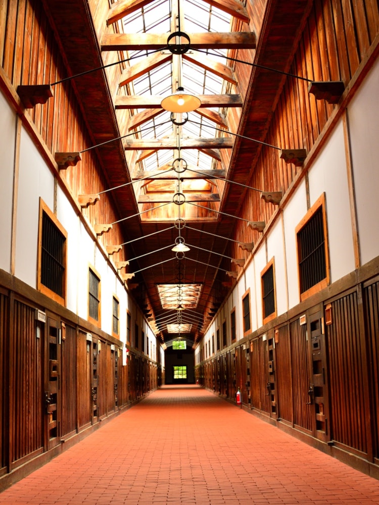 [画像1]📍北海道/網走監獄明治時代から実際に網走刑務所で使用されてきた建物を保存公開している野外歴史博物館です。