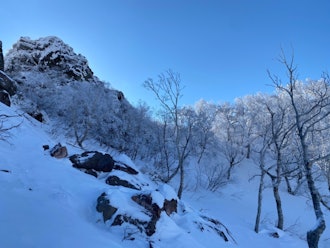 [相片1]去年夏天我攀登过一次，冬天攀登过一次，但我终于第三次在江庭岳的天气上得到了祝福，并且能够看到最好的景色。山顶没有风，我能够慢慢地享受攀登的乐趣。最后一张照片是上次的夜景。