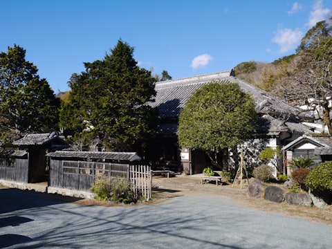 [이미지1]【시즈오카현 지정 문화재 구 요다 저택】헤세이 22 년 (2010 년) (2010 년) 요다 가문 저택의 건물은 시즈오카 현 지정 유형 문화재 (건물)로 지정되었습니다. 300년 