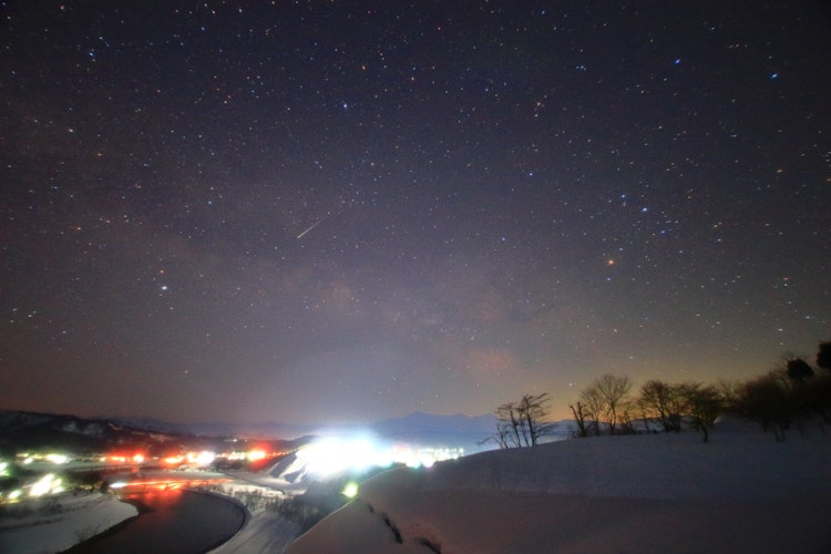 [相片1]银河系列 (^_^;)昨天早上从克莱因加滕。川流道的灯光令人眼花缭乱 😭今天早上......有很多云。 💦2023.02.28.#银河系 #银河 #星系摄影 #越后三山 #奥希亚·克莱因加滕 Fure