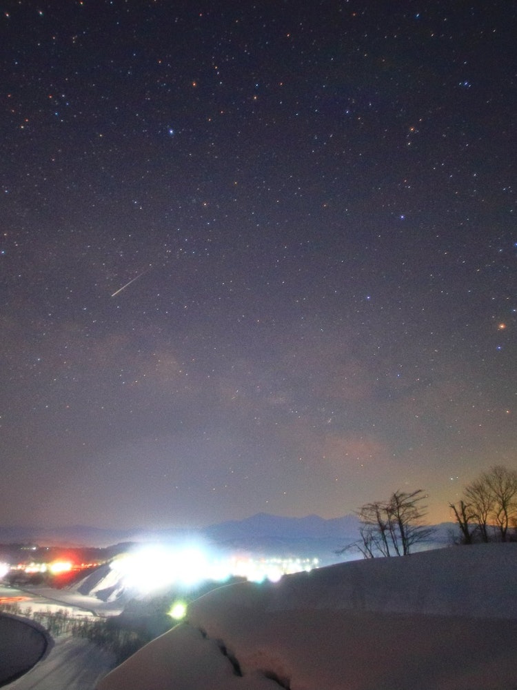 [Image1]Milky Way series (^_^;)From Kleingarten yesterday morning.The lights of Kawaguchi Interchange are da