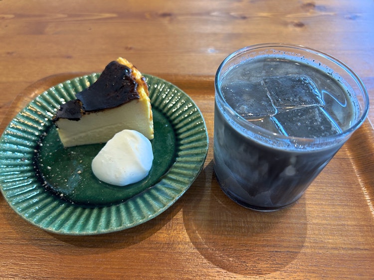 [이미지1]24 년 5 월 3 일에 매장을 방문했습니다.가와고에를 산책할 때 LEC 커피를 방문했습니다.블랙 라떼와 바스크 치즈 케이크.매우 맛있습니다. 😊