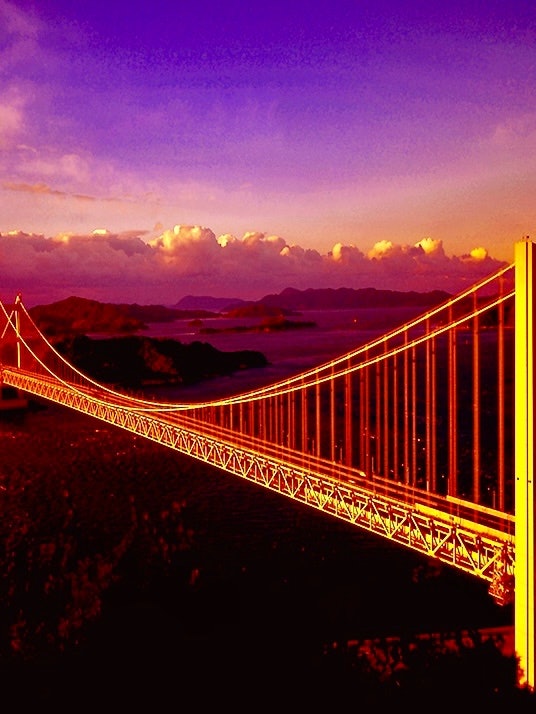 [画像1]倉敷市児島の鷲羽山より瀬戸大橋を展望。冬の朝日に照らされて黄金色に、まさにゴールデンブリッジ。‼️