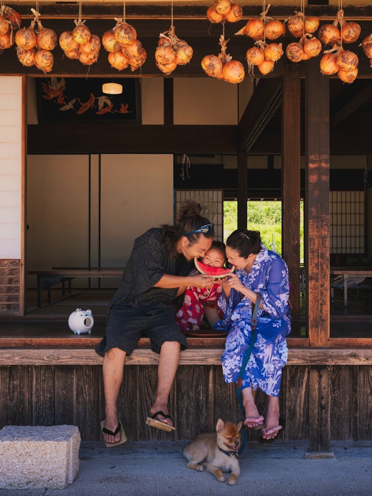 [画像1]兵庫県藍那里山公園兵庫県神戸市にありながら日本昔話のような体験が出来る場所でここに来ると癒されるこういう日本の伝統文化や家屋などはいつまで大切に残していき次の世代に繋げていってほしいですね