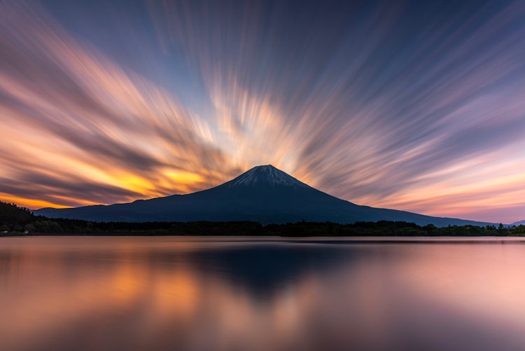 [相片1]癡迷於富士山的魅力雲彩的富士