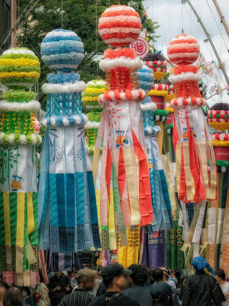 [Image1]The Sendai Tanabata Festival concludes the three major festivals in the Tohoku region.Colorful strea