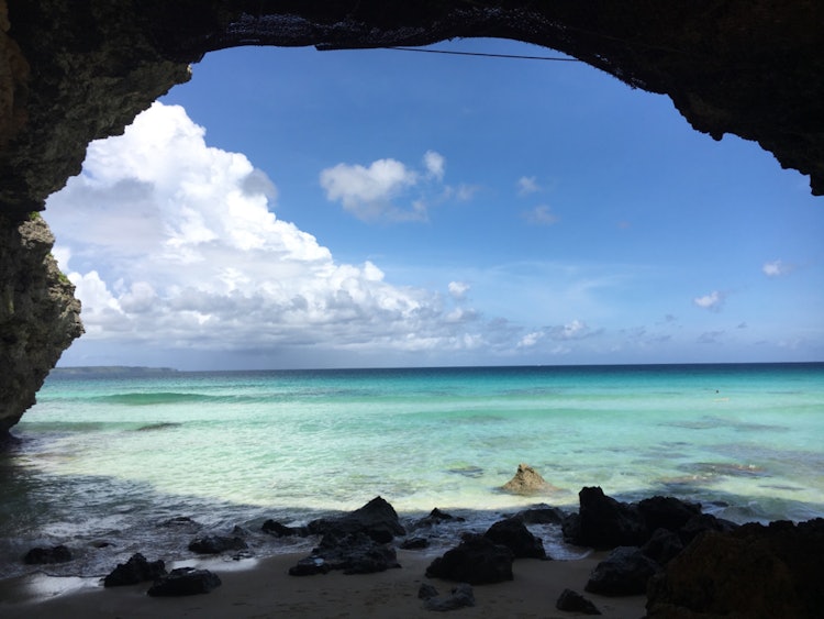 [Image1]Shot in Miyako Island, Okinawa. Sunayama Beach is famous for its large rock tunnels. It is ❤️ one of