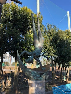 [Image1]Was walking past a park in Arakawa the other day and came across this interesting statue.I think the