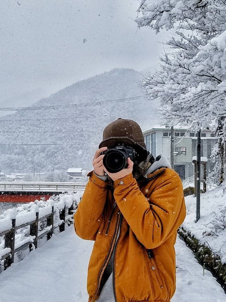 [画像1]兵庫県神河町に行った際の雪景色です。 夫が私を撮影する瞬間を私が撮影。 冬の好きな写真の1つです。