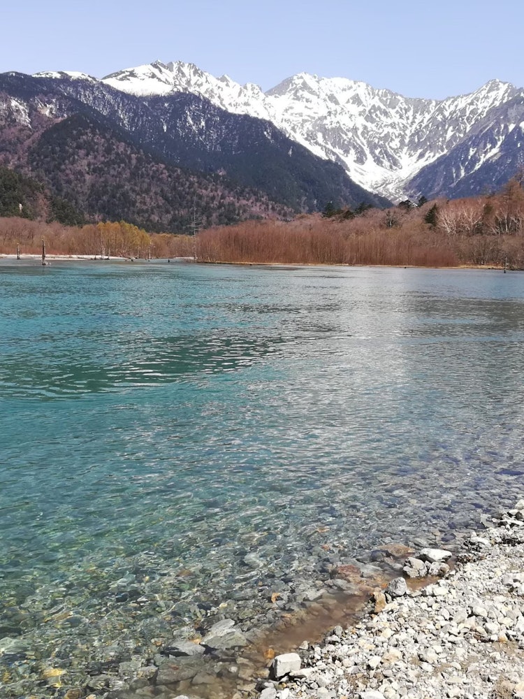 [Image1]Beautiful river and mountains at Kamikochi, Nagano. This photo was taken during the Golden week of 2