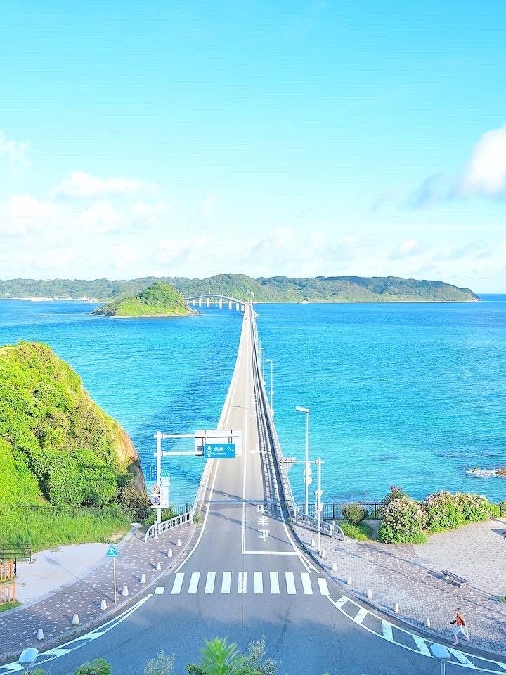 [Image1]📍 Yamaguchi / Tsunoshima BridgeIt is a ✨ scenic drive spot as you seeWhether you look at it from abo