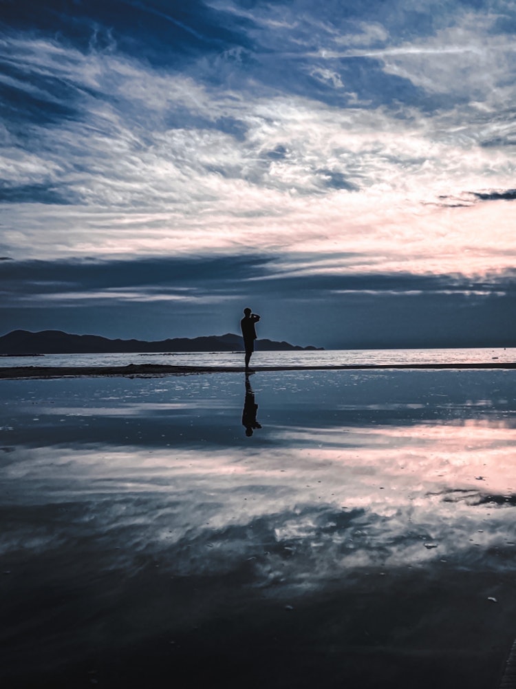 [Image1]Kyoto by the Sea Salar de Uyuni in SunsetBeautiful sunset view and reflation