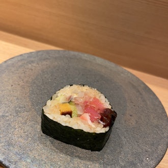 [Image2]Edo-mae sushi. I ate it in Marunouchi. Beautiful 🥰#Online GoTo Travel
