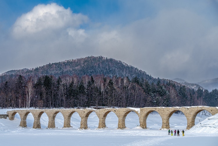 [Image1]The Taushubetsu River Bridge is a concrete arch bridge of the former Japanese National Railways Shih