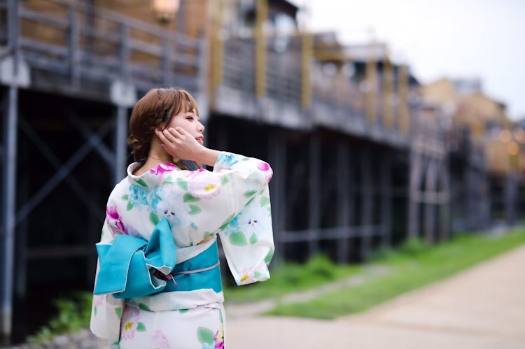 [相片1]在京都...在♫京都的鴨川邊穿著浴衣