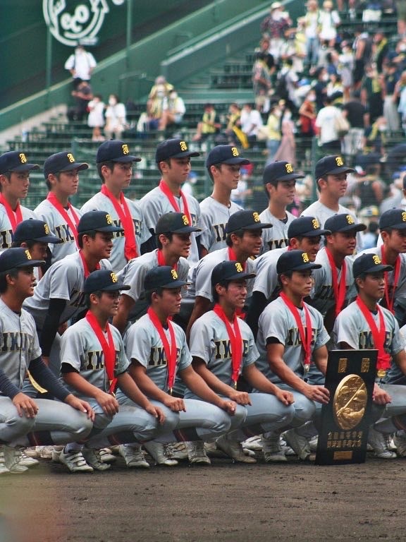 [Image1]📍 Hanshin Koshien StadiumGroup photo 📷✨ after the closing ceremony of the 104th All Schools High Sch