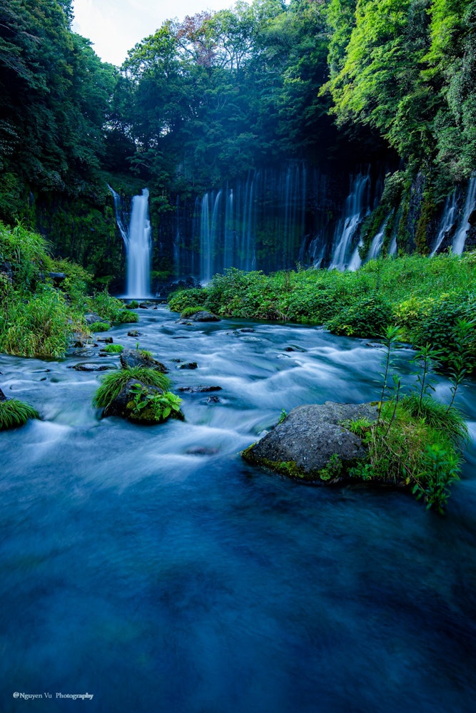 [相片1]白户瀑布说到夏天，最好在瀑布的瀑布中玩耍。在静冈县2021.8.9