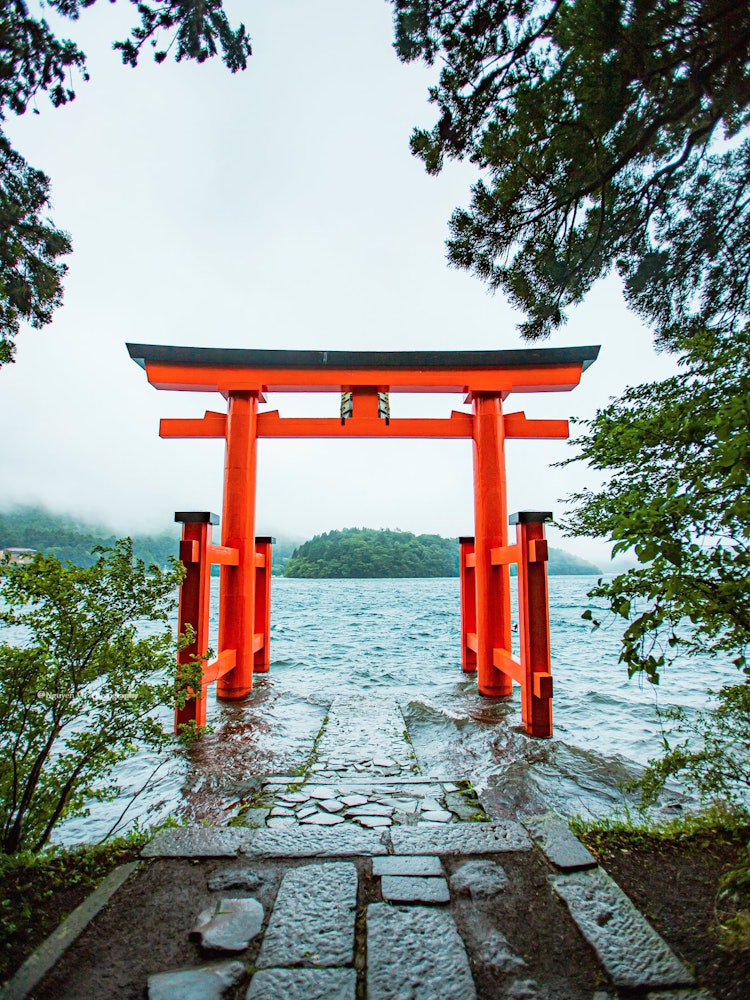 [Image1]Torii of PeaceIn Hakone, Kanagawa2021.8.9