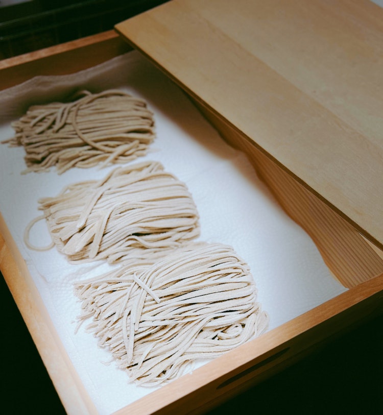 [Image1]It is a hand-made Soba noodle made by my father.It's quite a taste,It's becoming a specialty in our 