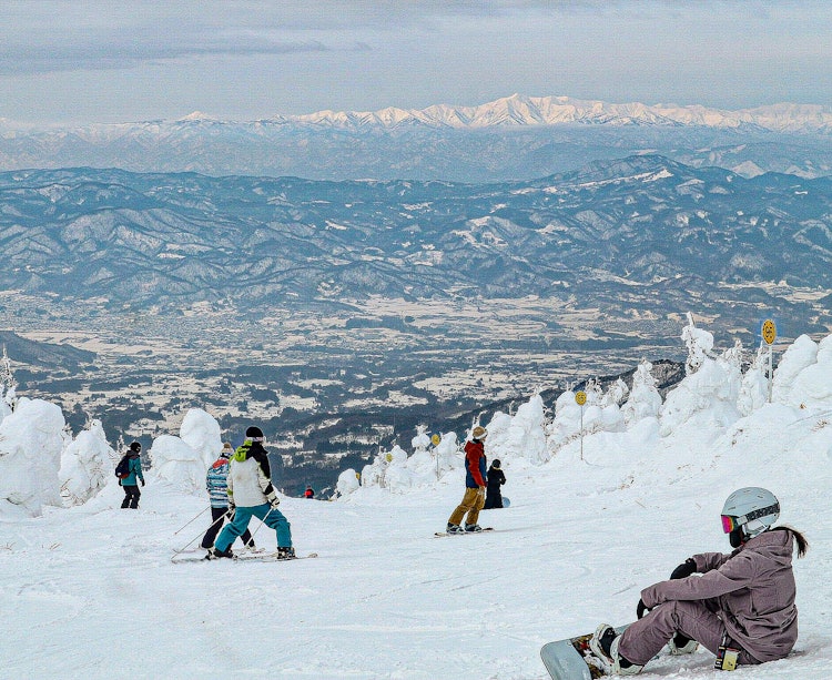 [相片1]藏王滑雪场我想让山上下很多雪